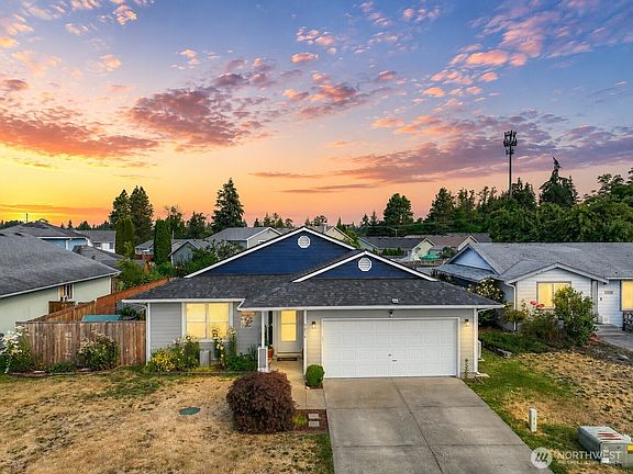 3rd image of 9816 Ramsay Drive SE