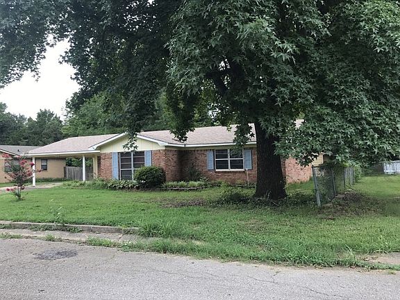 2nd image of 1132 N 26th St