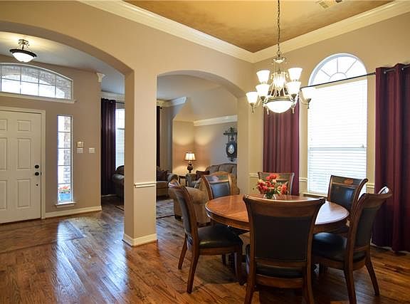 4th image of 7513 Cedar Elm Dr