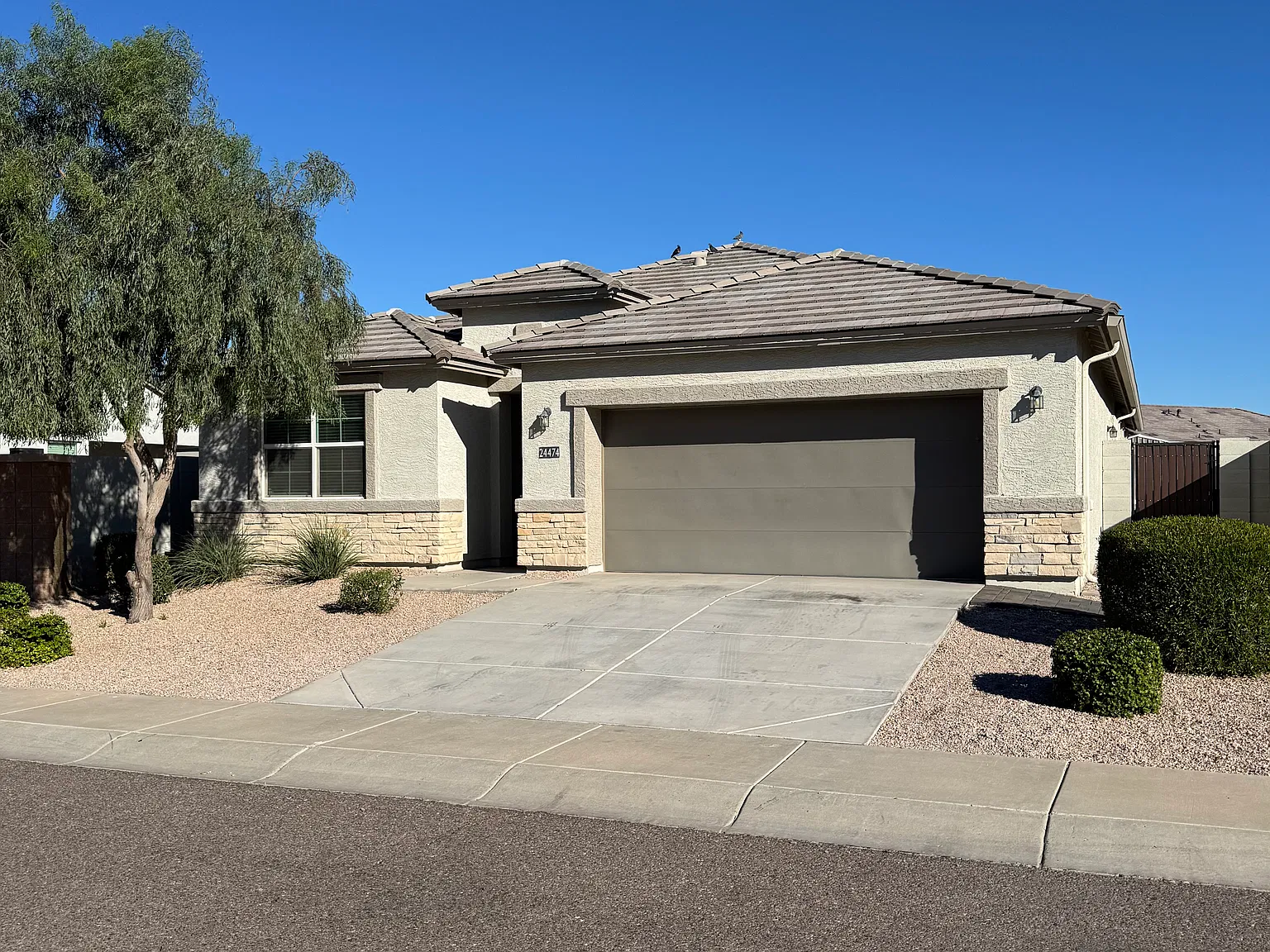 4 bed, 2239 sqft, $3,000 — Photo 1