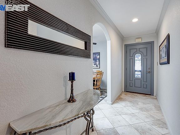 2nd image of 5588 Wallace Pl