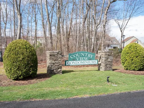 7 Gray Coach Ln #711, Cranston, RI 02921