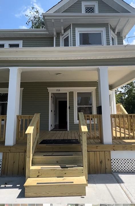 1st image of 713 Baldwin St