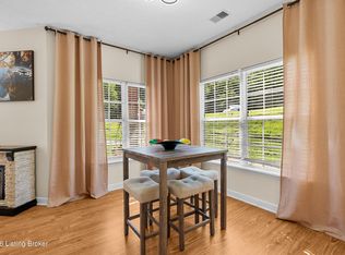 7315 Saint Andrews Woods Cir UNIT 103, Louisville, KY 40214