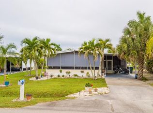 883 Manatee Rd, Naples, FL 34114