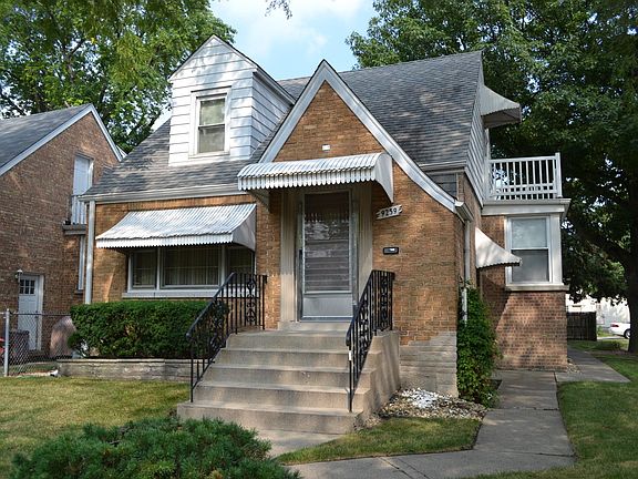 2nd image of 9259 S Sawyer Ave