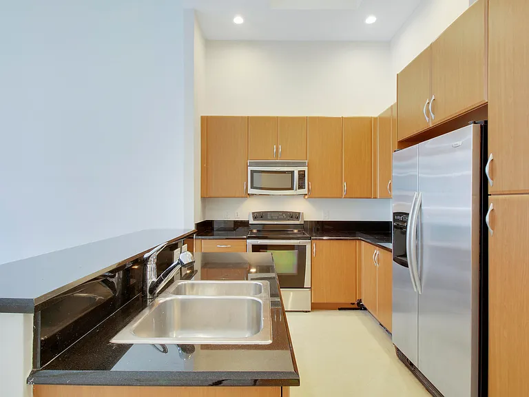 701 S Olive Ave #316 — Photo 3