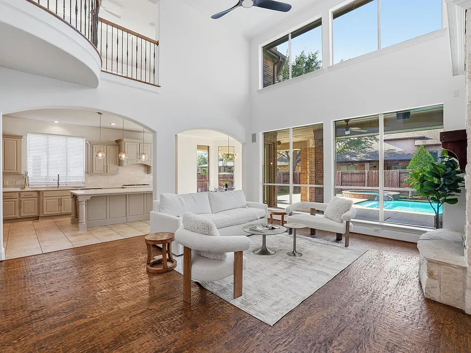 25707 Pierrmont Ct