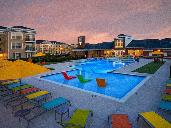 4th image of 49730 Uptown Ave #10103