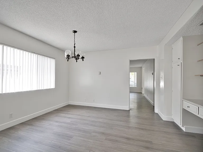 7817 Emerson Ave — Photo 6