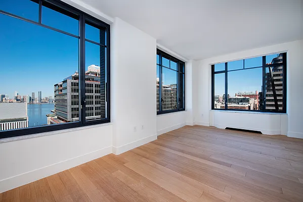 Rented by R New York | media 12