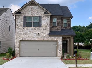 5620 Grande River Rd, College Park, GA 30349