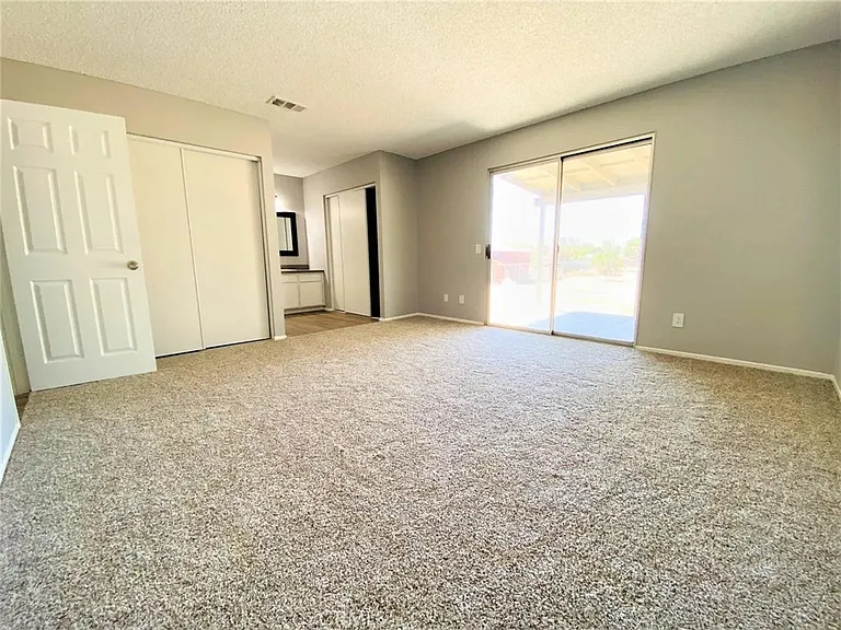 16716 Stagecoach Ave — Photo 9