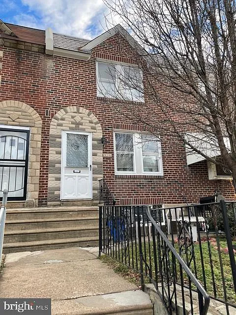 4433 Vista St photo 1