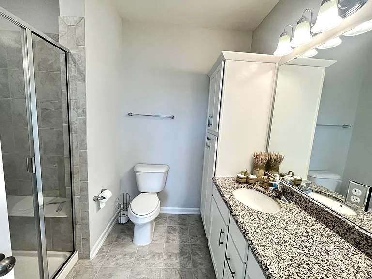 1114 Freeport Dr — Photo 31