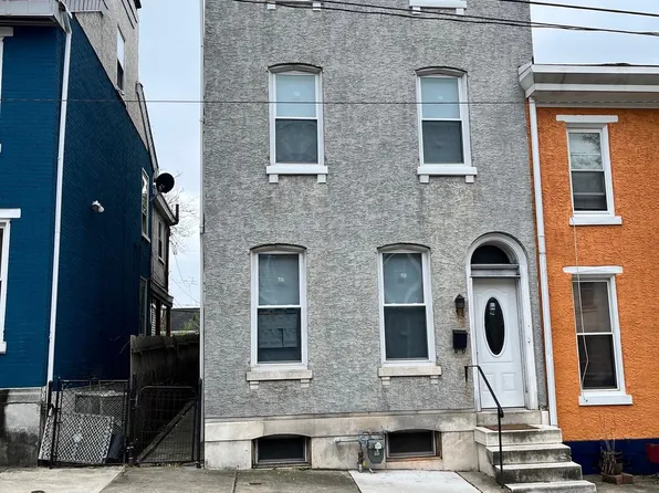 318 E Marshall St, Norristown, PA 19401