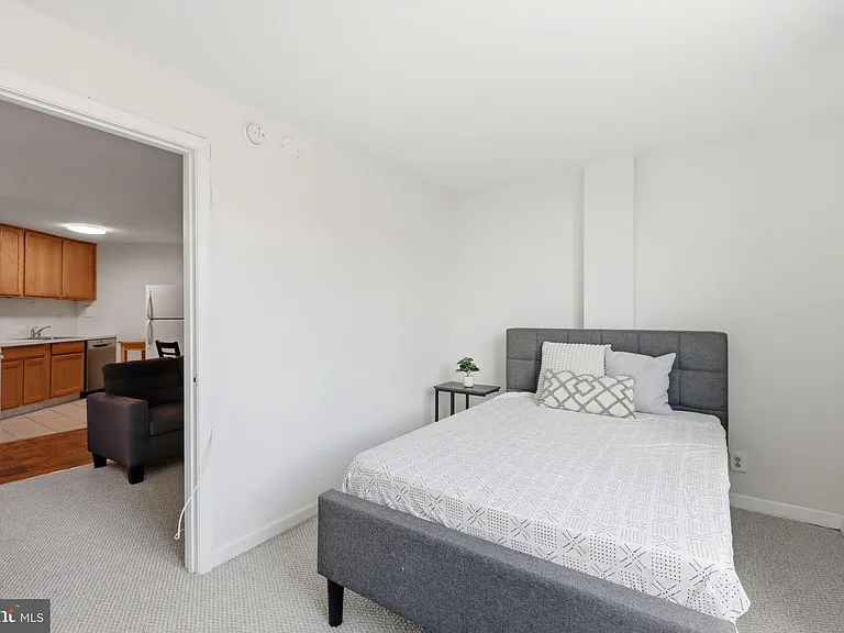 2201 L St NW #805 — Photo 9