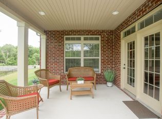 1011 Callaway Dr, Lebanon, TN 37087