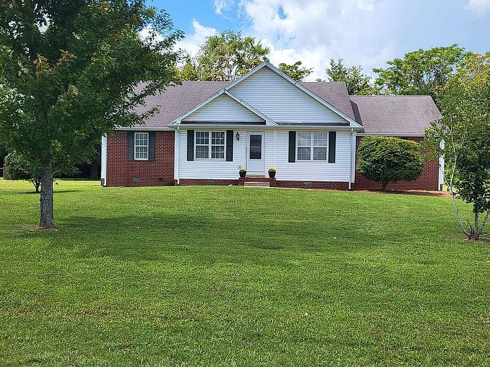 1st image of 120 Dalton Cir
