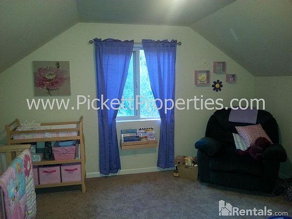 4th image of 861 NW Snow Creek Way