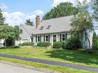3 Sycamore Dr, Rutland, MA 01543