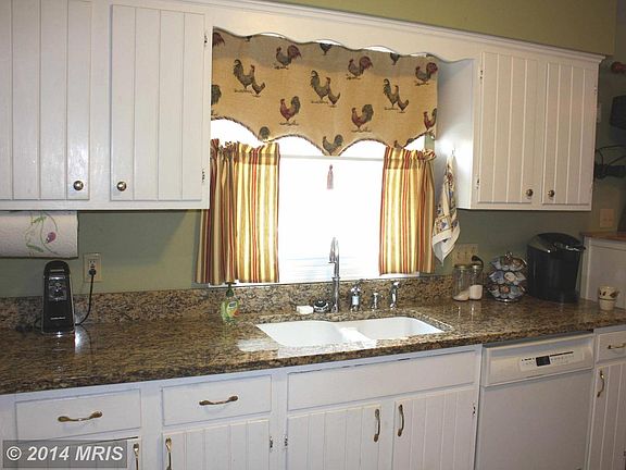 4th image of 141 Garden Ct