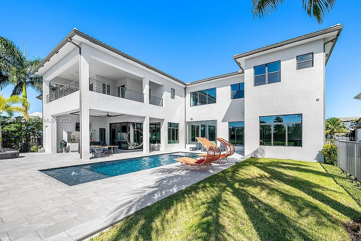 Building Photo - 17187 Brulee Breeze Way
