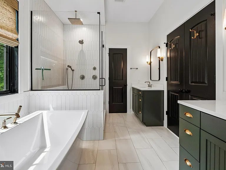 240 Lewis Williams Ln — Photo 22