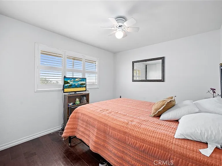 10703 Valley Dr — Photo 21