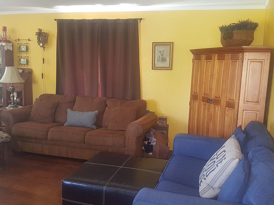 2nd image of 209 6th Ave E