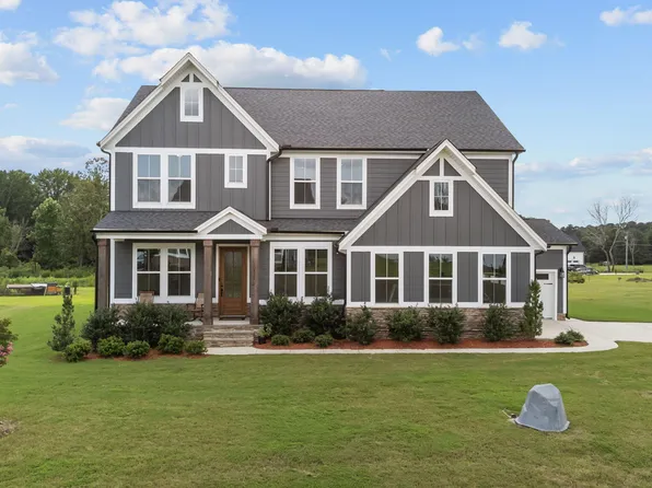 2829 Arrowsmith Dr, Fuquay Varina, NC 27526