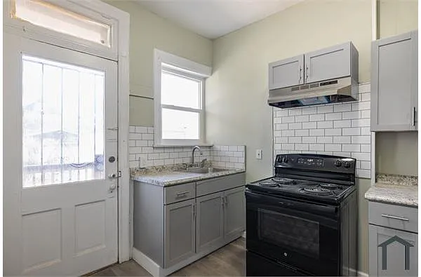 Building Photo - 3621 Minnesota Ave #1