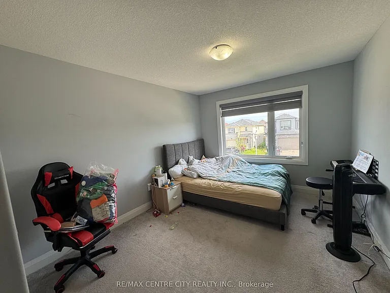 751 Freeport St — Photo 18