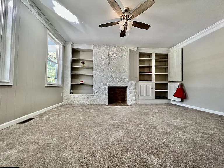 427 Valley St #1/2 — Photo 5
