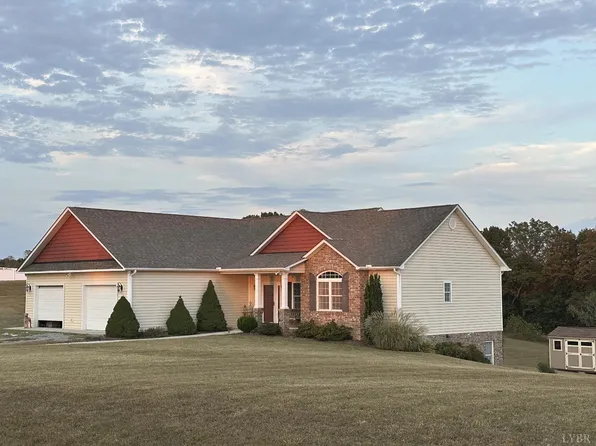 2855 Hawkins Ridge Rd, Goode, VA 24556