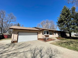 1326 Mel Ros Dr, Aberdeen City, SD 57401