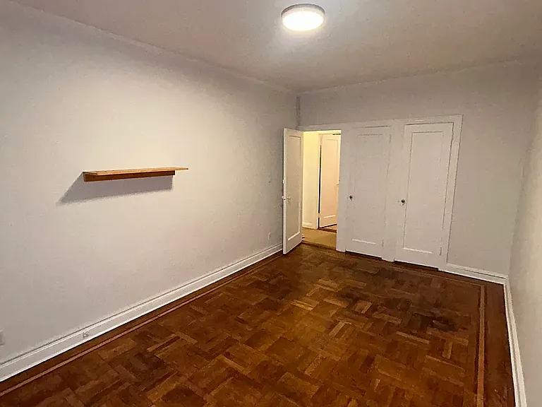 4011 6th Ave #3 — Photo 8