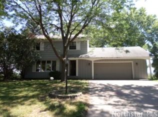 11825 Wren St NW, Coon Rapids, MN 55433
