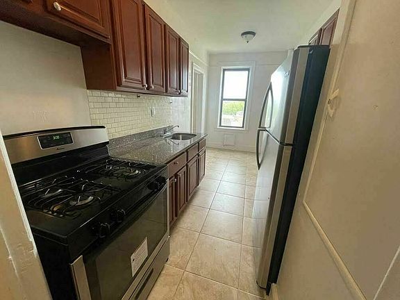 3rd image of 44-15 43rd Ave #6B