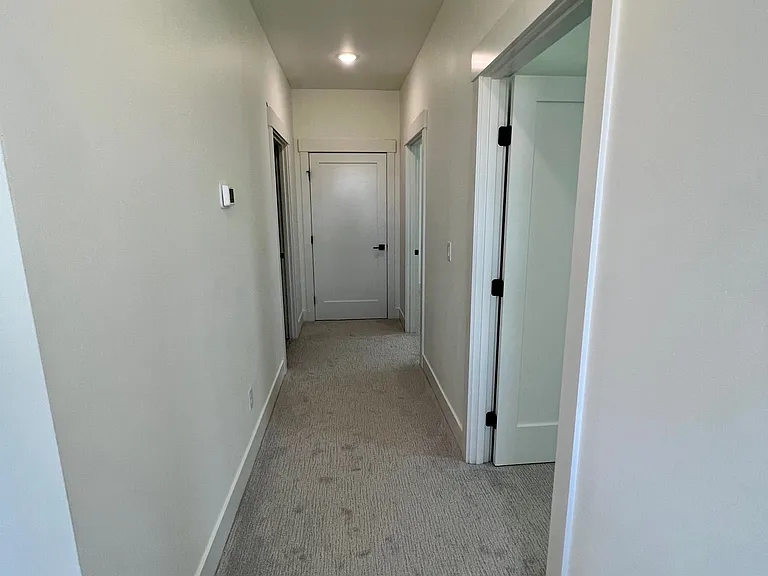 210 Bogey Ln — Photo 11