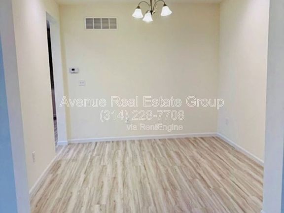 4th image of 928 Little Fieldstone Ct