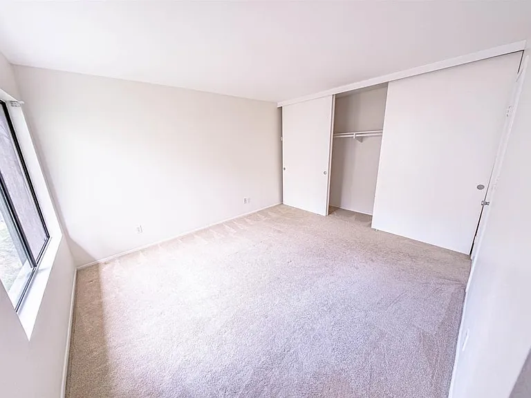 2374 Caringa Way — Photo 5