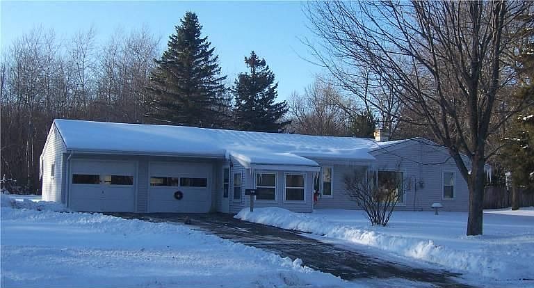 2nd image of 3075 Lakeview Dr