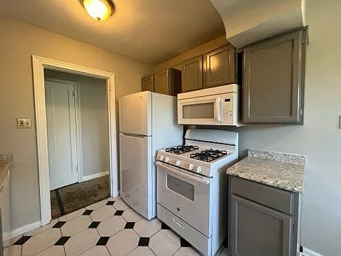 999 Cleveland Ave #2 — Photo 3