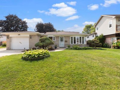 904 S Owen St, Mount Prospect, IL, 60056