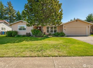 1060 Garden Dr, Lynden, WA