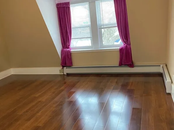 12 Baldwin St #1, Newton, MA 02458