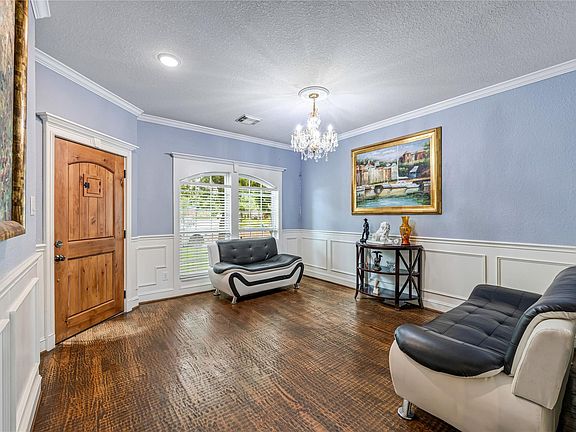 5th image of 10502 Raven Crossing Ln