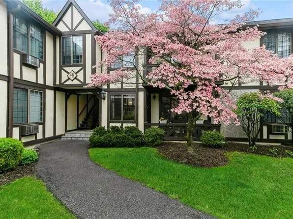 48 Foxwood Drive #4, Pleasantville, NY 10570
