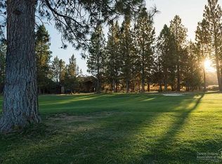 2639 NW Rippling River Ct, Bend, OR 97703